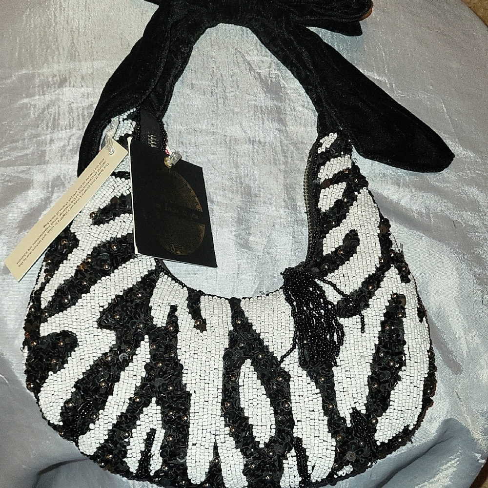 From India To You Elegant Black and White Beaded Women's Bag Brand New Rt Tm
